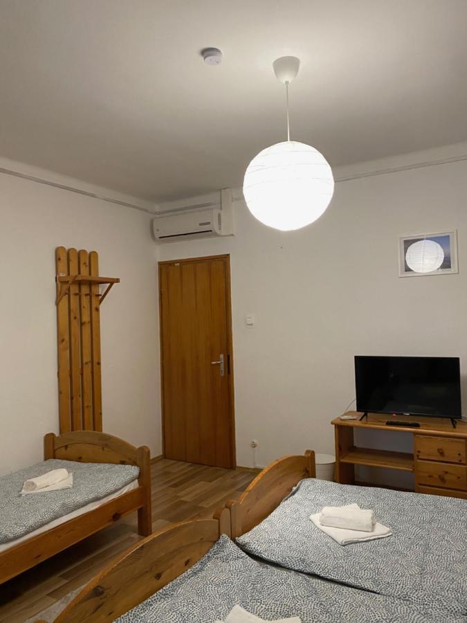 Global Apartmanhaz Vonyarcvashegy Exterior photo